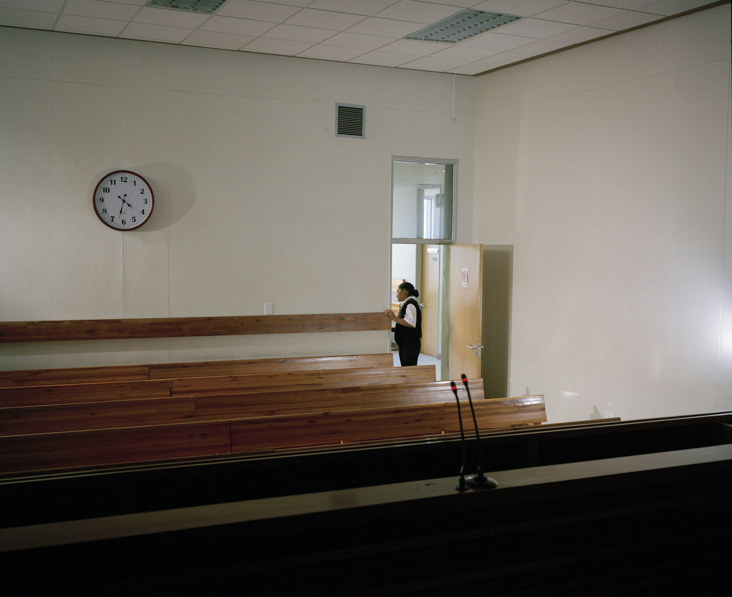 LOELOERAAI’S COURTROOM #1, OUDTSHOORN MAGISTRATE, WESTERN CAPE (FROM LOELOERAAI, 1923, CJ LANGENHOVEN)_UU00-02.jpg