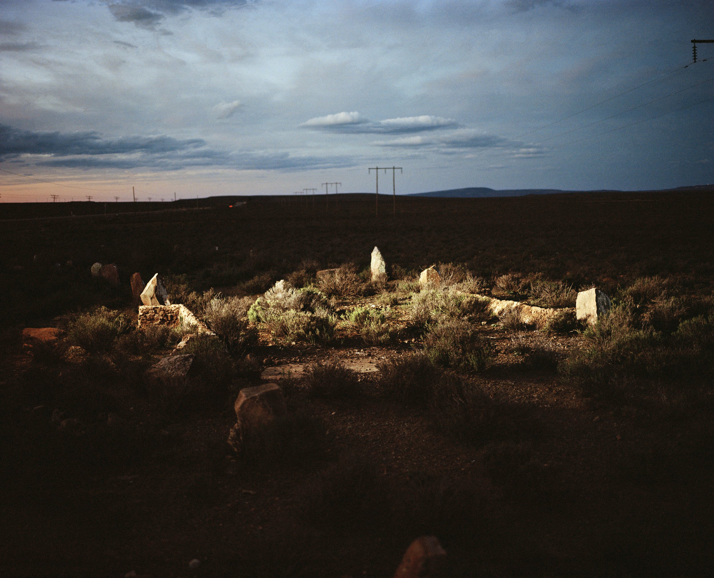 OLD ROAD, R354 BETWEEN MATJIESFONTEIN AND SUTHERLAND.jpg